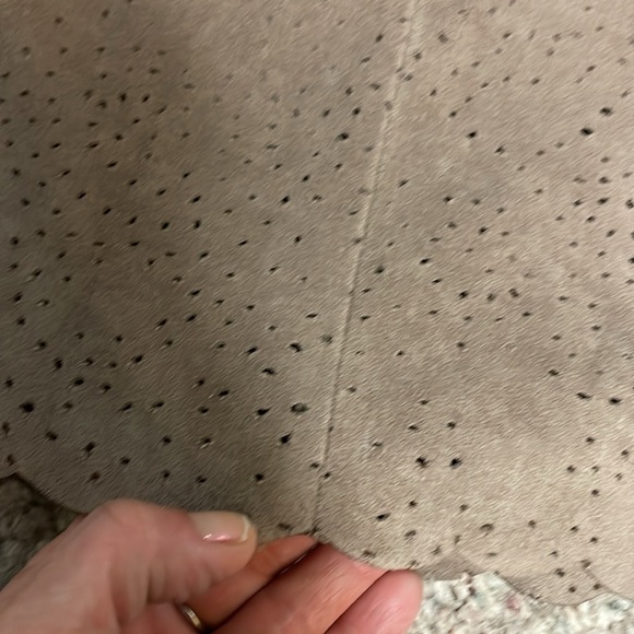 BCBGMaxAzria Tan Mini Skirt - Picture 2 of 9